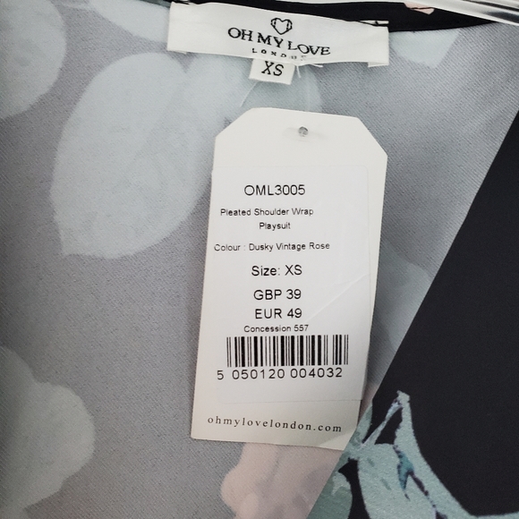 Floral romper - Picture 2 of 2